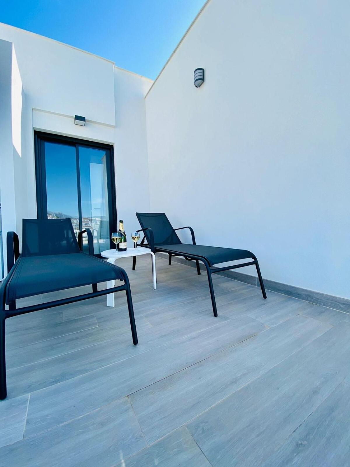 Royal Palm 22 Luxurious 3 Bedroom Penthouse Нерха Екстериор снимка